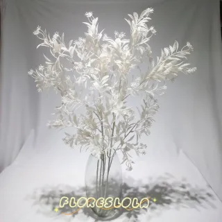 Decoração de Casamento com Galho de Matinho Pessegueiro, Cerejeira e Chuva de Ouro - Branco
