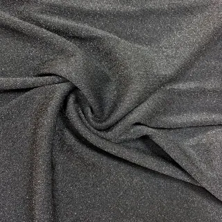 Vestido feminino preto curto Plus Size, manga longa em mesh com detalhes de patchwork e brilho para arrasar na balada - Preto