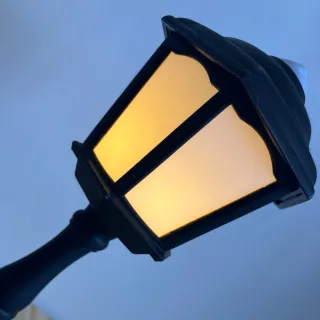 Abajur Vintage Luminária Poste Preto e Branco Luzes Amarelas Bateria - Único