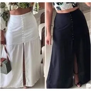 Saia Midi Lisa com Fenda na Frente e Botão - Compre Online na Raryel - Saia C fenda Preta