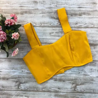 Botões nas Costas Top Cropped com Detalhe na Cintura - Vinho