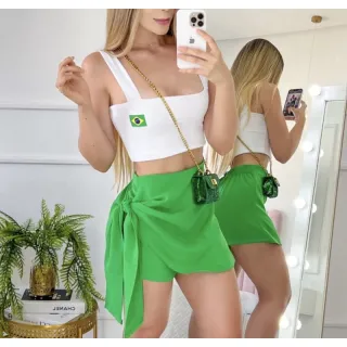 Moda blogueira: Saia feminina curta de alfaiataria para o verão - Branco