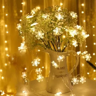 Festa de Natal: Cortina LED Snowflake 6 Metros - Prova d