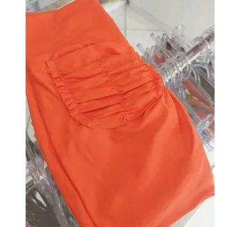 Short fitness feminino com bolso atrás e tecnologia EMPINA bumbum - Azul Royal