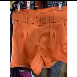 Shorts com Bolso e Zíper na Lateral - Alfaiataria - Preto