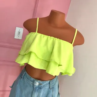 Moda Feminina 2023: Cropped com Camadas de Babados, Alça Gringa - Verde Militar (Air Flow)