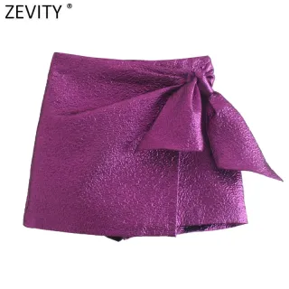 Moda feminina: Shorts decorativos de rua alta em roxo texturizado - Ouro