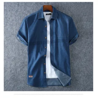 Moda Verão: Camisa Jeans Masculina Manga Curta Extra Grande - Luz azul