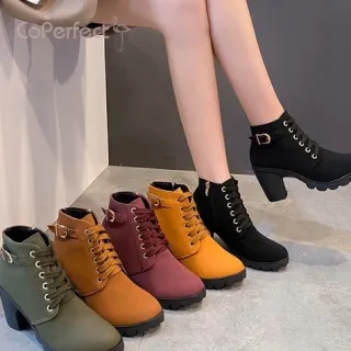 Sapatos Ankle Boots de Camurça com Salto Alto e Amarração Lateral - Caqui