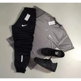 BLACK FRIDAY - Kit Calça Jogger Refletiva + Camiseta Dri Fit Tecido Leve Masculino - 2 CALÇAS+2 CAMI 1PRETO/1BRANCO