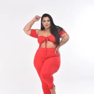 Lançamento Gringa Girls: Macacão Plus Feminino Balada Formas - Vermelho