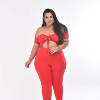 Lançamento Gringa Girls: Macacão Plus Feminino Balada Formas - Vermelho